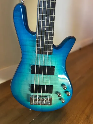 Baixo Spector Legend 5
