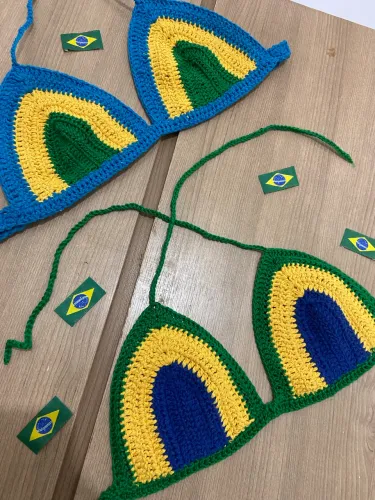 Vende-se crochê , croped do Brasil 