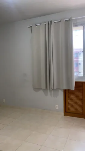 Alugo quarto em Itapuã