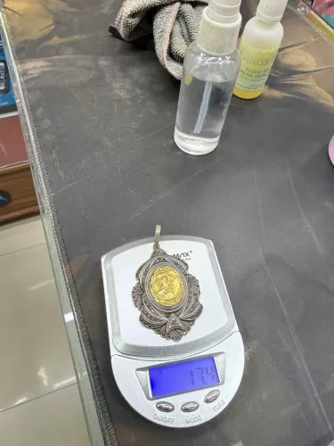 Pigente prata e ouro!