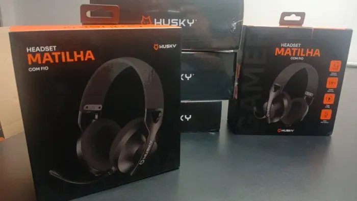 Headset Husky Matilha Preto com fio,novo lacrado na caixa.