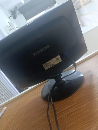 Monitor 15,6