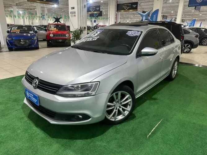 Volkswagen Jetta Comfortline 2.0 T.flex 8V 4P Tipt. 2013