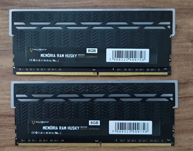 Memória RAM DDR4 16gb (2x 8gb) RGB