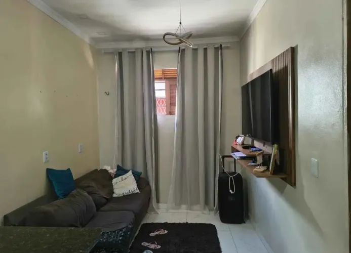 JG  VENDE-SE CASA NA BATISTA CAMPOS!