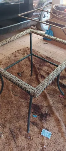 Pé de mesa pronto entrega novo