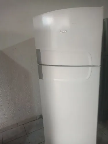 Geladeira defrost 410 litros 220 Wts 71 de largura 176 de altura