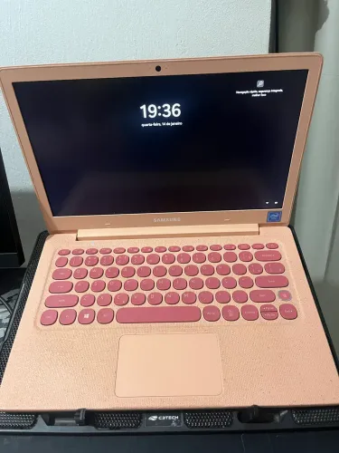 Samsung Flash F30 | Intel Celeron N4000 | 4GB RAM | 64GB | Windows 11