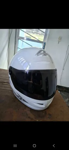 Vendo Capacete marca pro tork