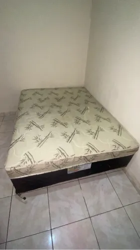 Cama a venda