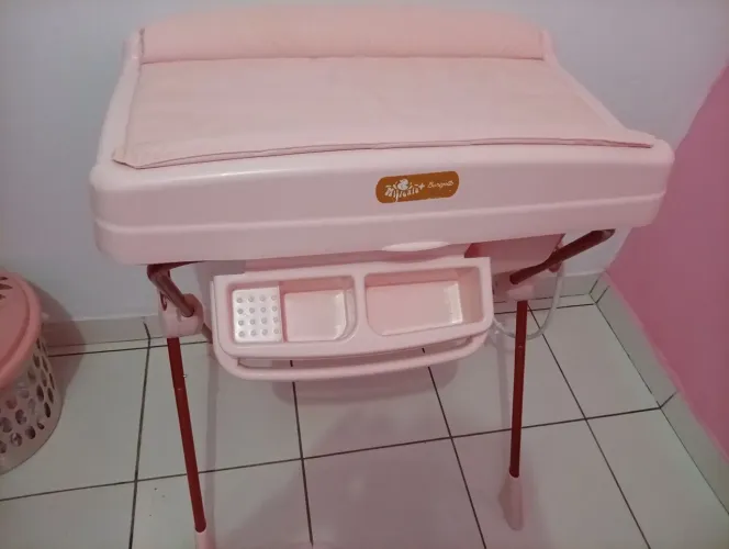 Banheira bebê Borigotto trocador e suporte
