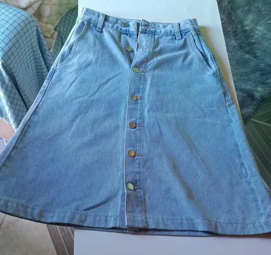 Saia jeans azul claro