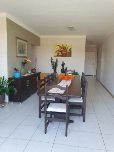 Térrea para venda tem 215 metros quadrados com 4 quartos em Centro - Paraibuna - SP