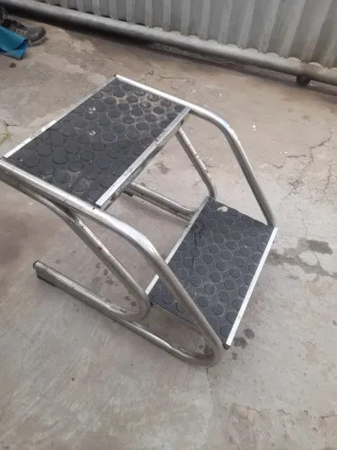 Escada hospitalar  dde inox preço negociável