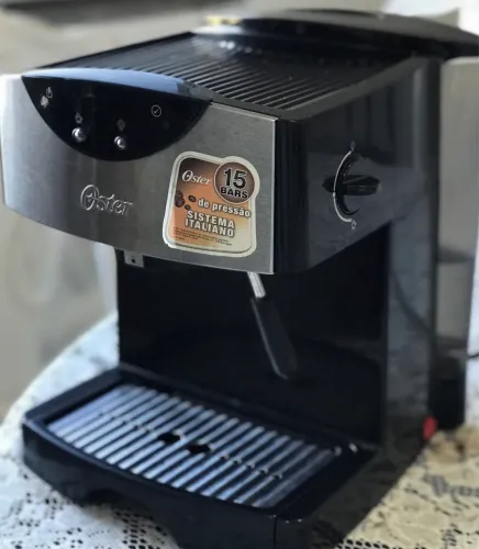 Máquina de café expresso Oster