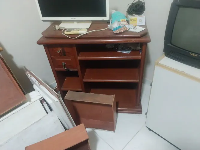 VENDO MÓVEIS - MOTIVO MUDANÇA