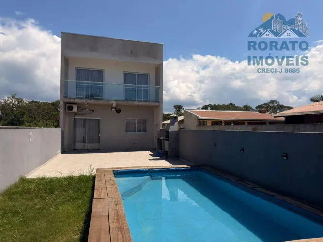 Sobrado em Currais - Matinhos, PR
