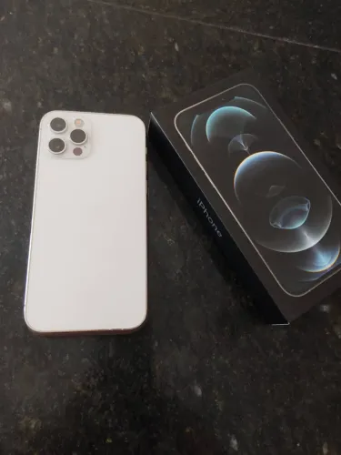 iPhone + Apple Watch 