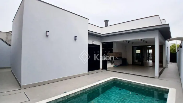Casa à venda no Condomínio Lagos D'Icaraí em Salto/SP
