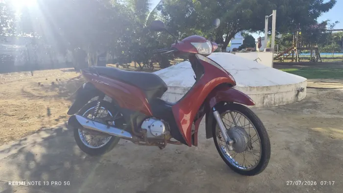 Moto biz conservada.