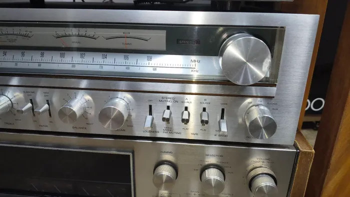 Receiver CCE lindo novíssimo