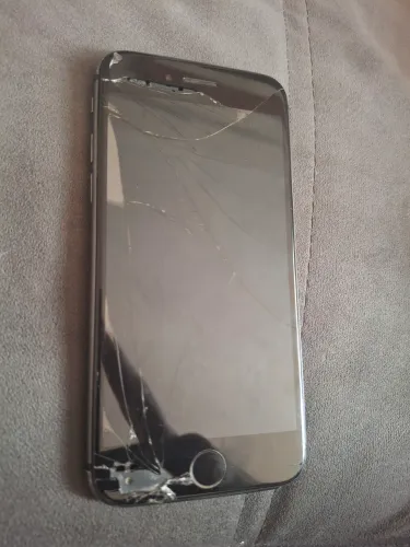 Iphone 8 Plus para retirada de peças