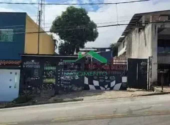Terreno 550m² (10x50) com casa antiga e documentação ok à venda no Batistini em São Bernar