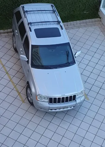 Jeep Grand Cherokee Overland 5.7 326cv 2008