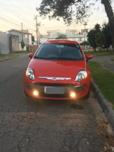 Fiat Punto Essence 1.6 Flex 16V 5P 2014