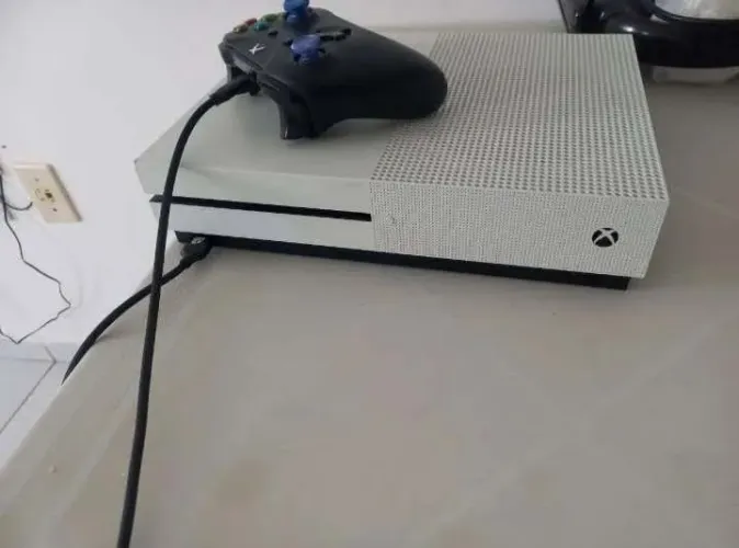 Xbox one s lotado de jogos