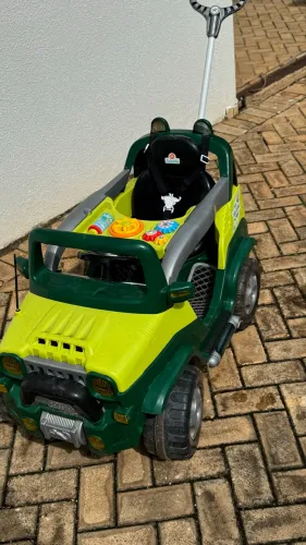 Carrinho de passeio - Jeep Celesita 