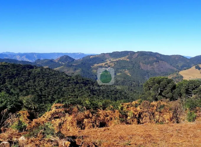 Terreno no alto de montanha com vista paras as montanhas à venda, 20000 m² por R$ 700.000