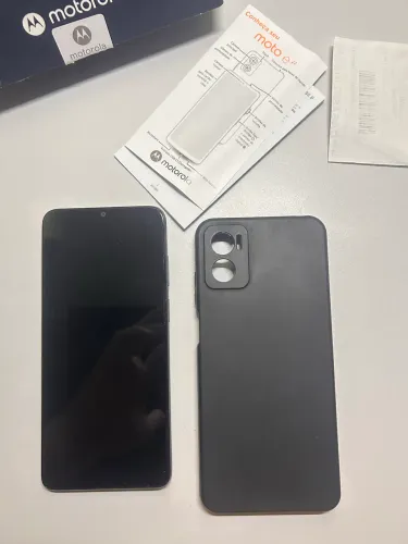 Motorola E22