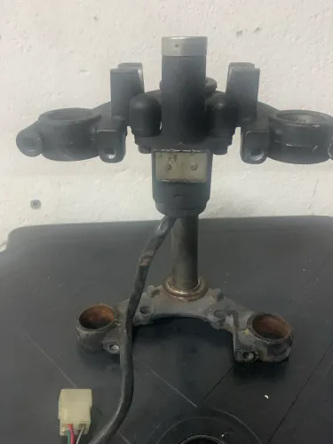 Mesa superior e inferior completa Dafra speed 150, com chave