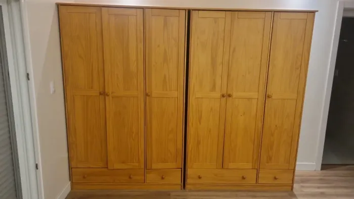 Guarda-roupa madeira maciça