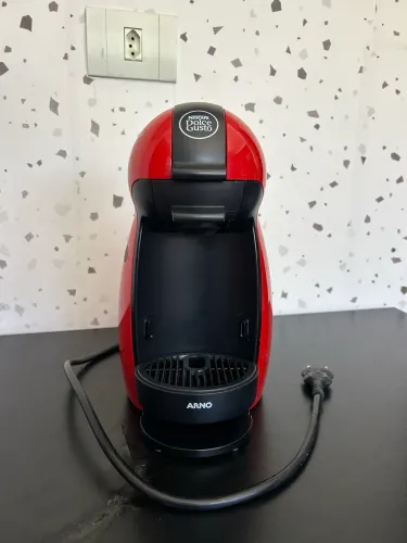 Cafeteira dolce gusto 127v