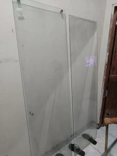 Box P/ Banheiro semi novo