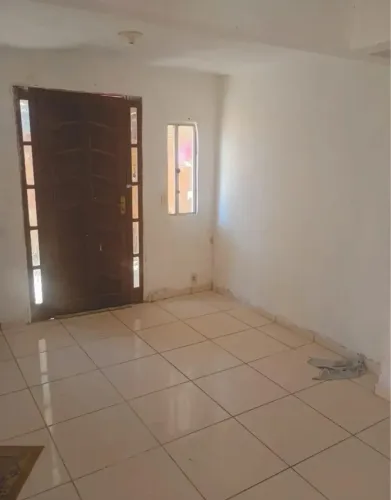 CASA COM 2 QUARTOS EM AREAL - ACEITO ENTRADA