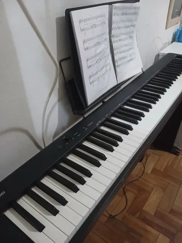 Vendo Piano novo modelo CDP-S150 Ideal para quem quer começar ou já toca.