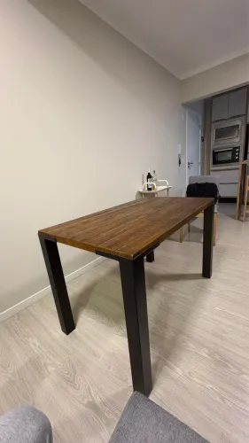 Mesa de Madeira
