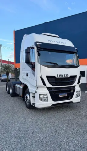 iveco hi way 6x2 ano 2020