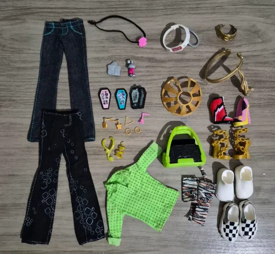 Lite de acessorios monster high