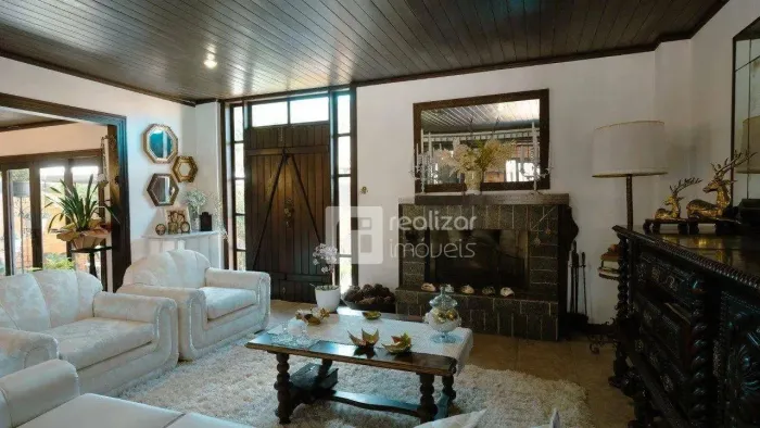 Casa com 4 dormitórios à venda, 530 m² por R$ 3.750.000 - Itacorubi - Florianópolis/SC
