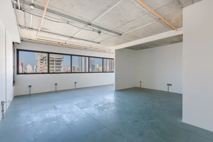 Sala comercial na Rua Henri Dunant, 873 - 809,810 150 m²