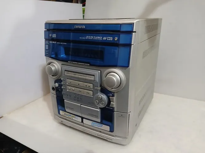 Mini System AIWA NSX BL57 com defeito 