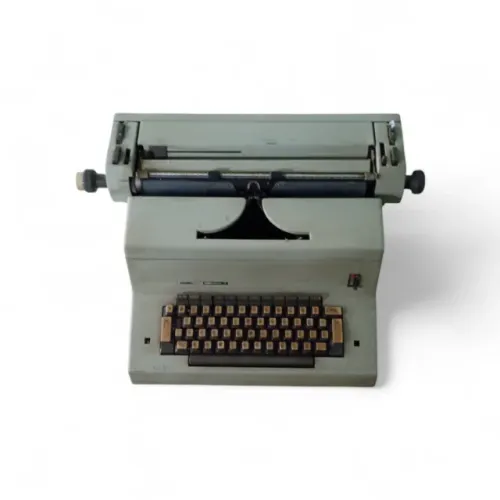 Máquina de Escrever Olivette Teknen 3