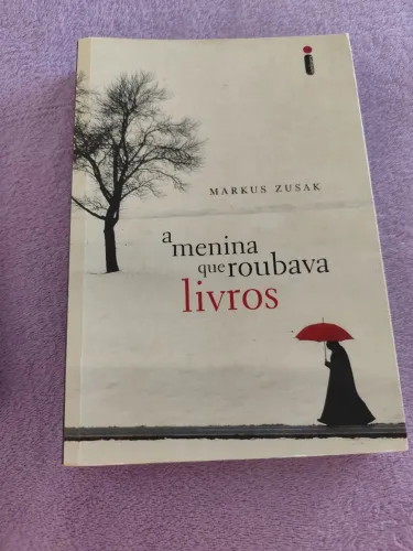 Livro A Menina que Roubava Livros 