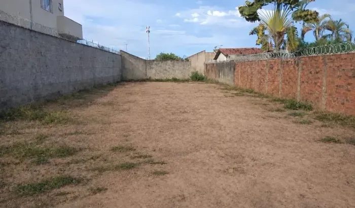 Lote goiania 2 , 450 m 2 , murado