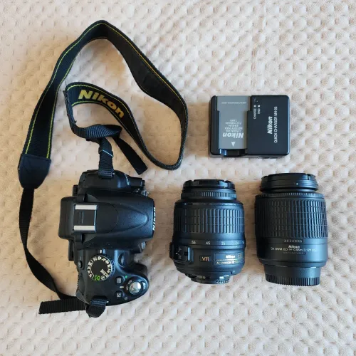 Câmera Nikon D5000 com duas objetivas + 2 baterias + carregador + cessórios 