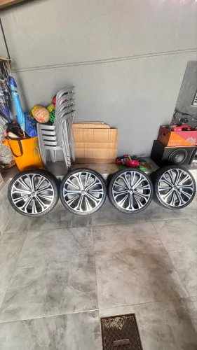 Rodas aro 20, Corolla